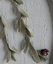 Load image into Gallery viewer, Wallflowers