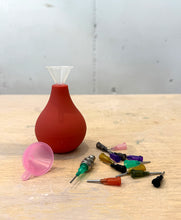 Load image into Gallery viewer, Slip Trailing Kit for Ceramic Decoration