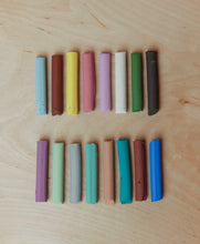 Load image into Gallery viewer, Amaco Underglaze Chalk Crayons
