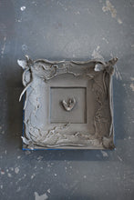 Load image into Gallery viewer, Wallflowers Intermediate
