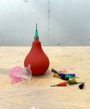 Load image into Gallery viewer, Slip Trailing Kit for Ceramic Decoration
