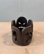Load image into Gallery viewer, Creepy Crawly Ceramics: for Kids (Ages 7-12)
