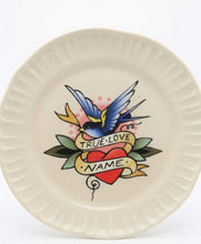 Load image into Gallery viewer, Super Soft to Bright and Bold: Underglaze Painting with Genna Howard
